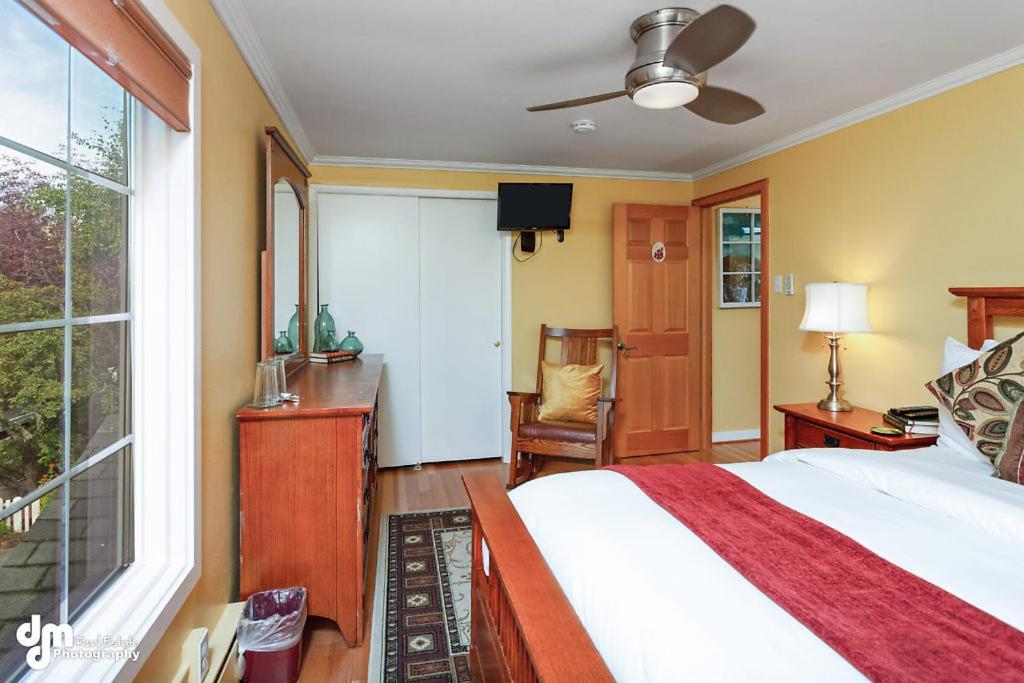 אנקורג' A Wildflower Inn מראה חיצוני תמונה