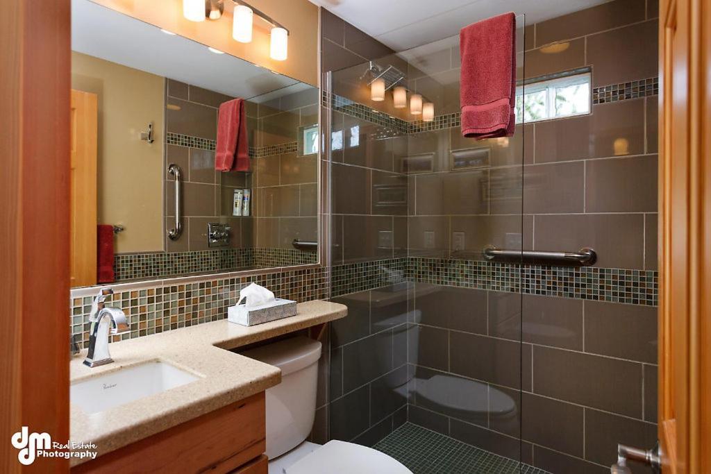 אנקורג' A Wildflower Inn מראה חיצוני תמונה